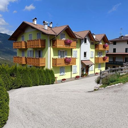 Appartamenti Viola Walter Cavedago Exteriör bild